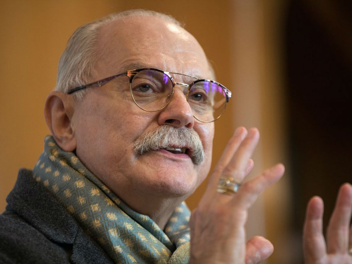 Почему Михалков влез в скандал с имуществом Баталовых