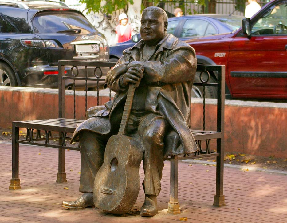 В Твери хотят снести памятник Михаилу Кругу