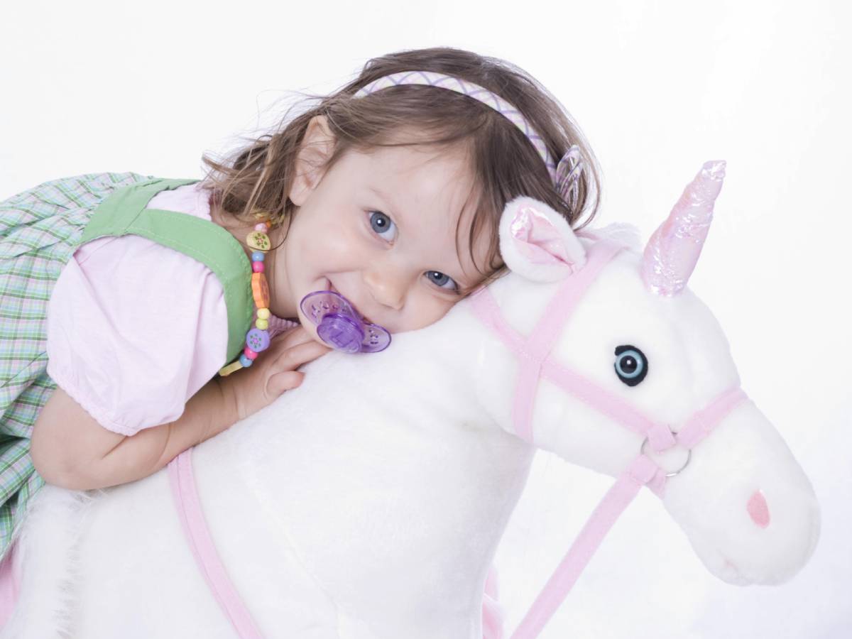 Дети-единороги разгромили магазин