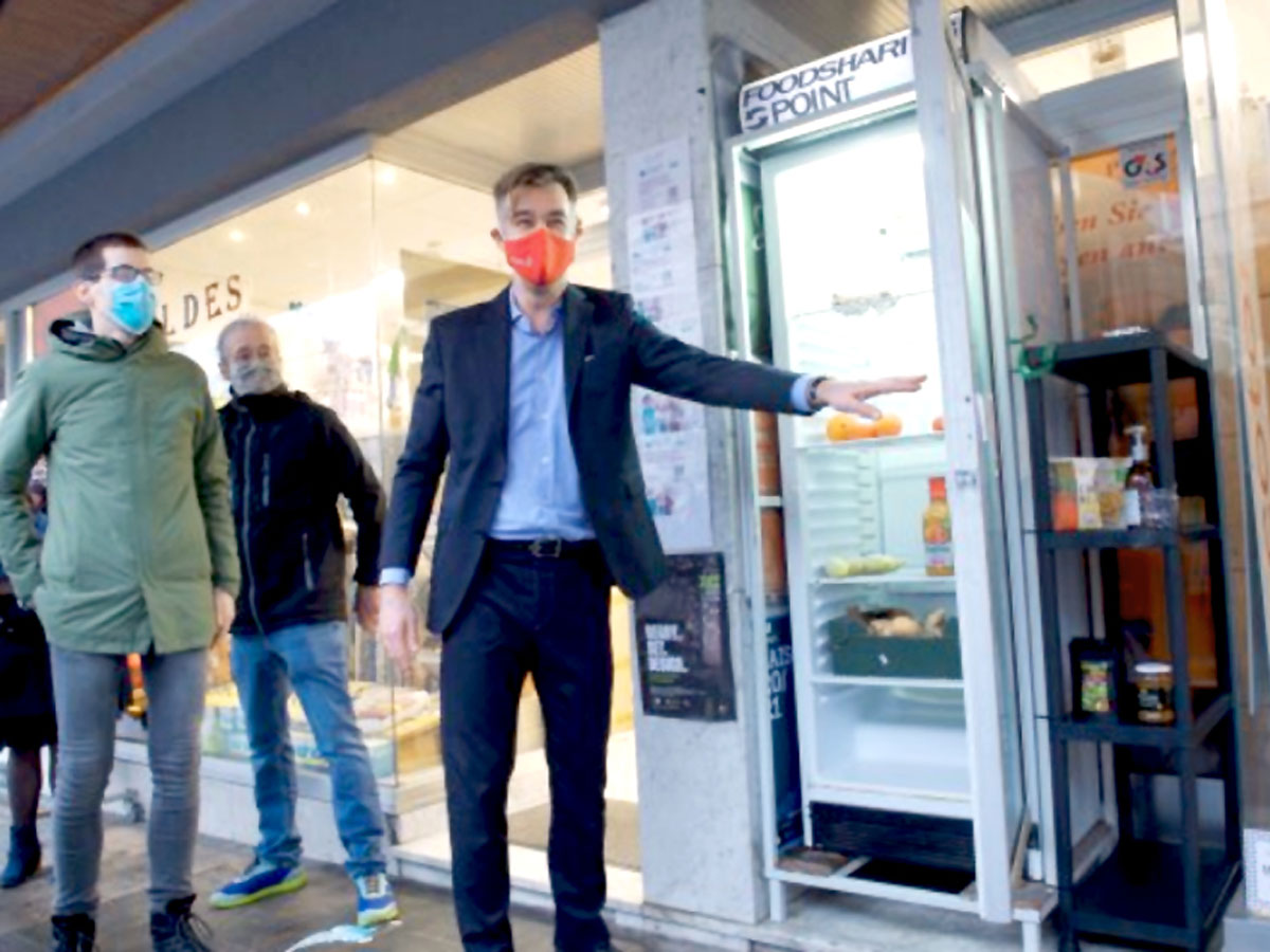 Здесь хранится еда для нуждающихся