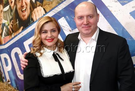 Пегова позировала с Буруновым