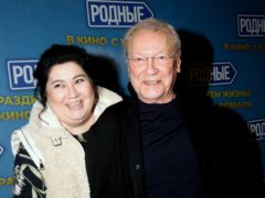 Звезды на премьере комедии «Родные» с певицей Монеточкой* и Сергеем Буруновым (11)