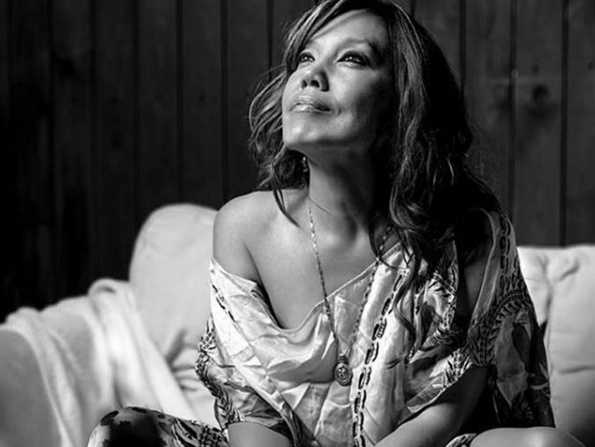 Скандал на шоу «Маска» озолотит Азизу