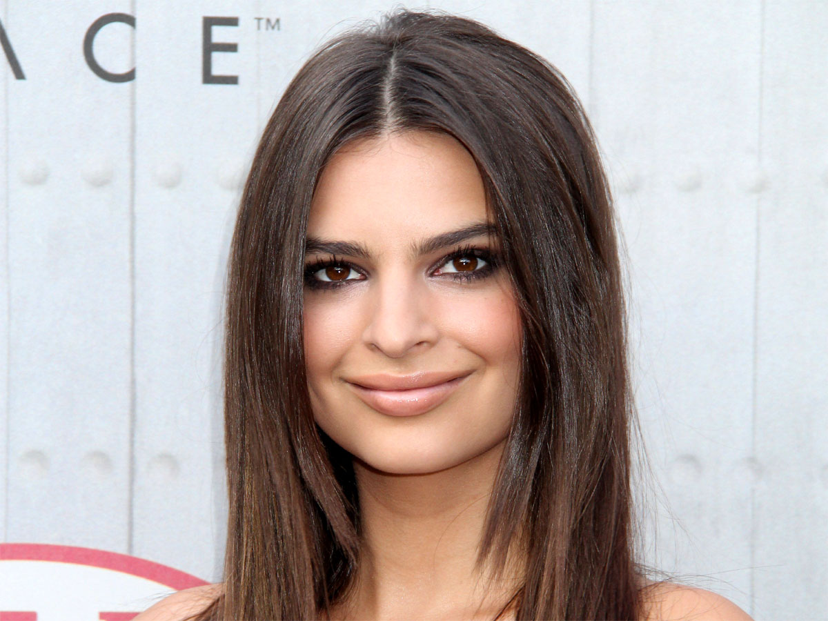 Эмили Ратаковски рассекретила пол малыша