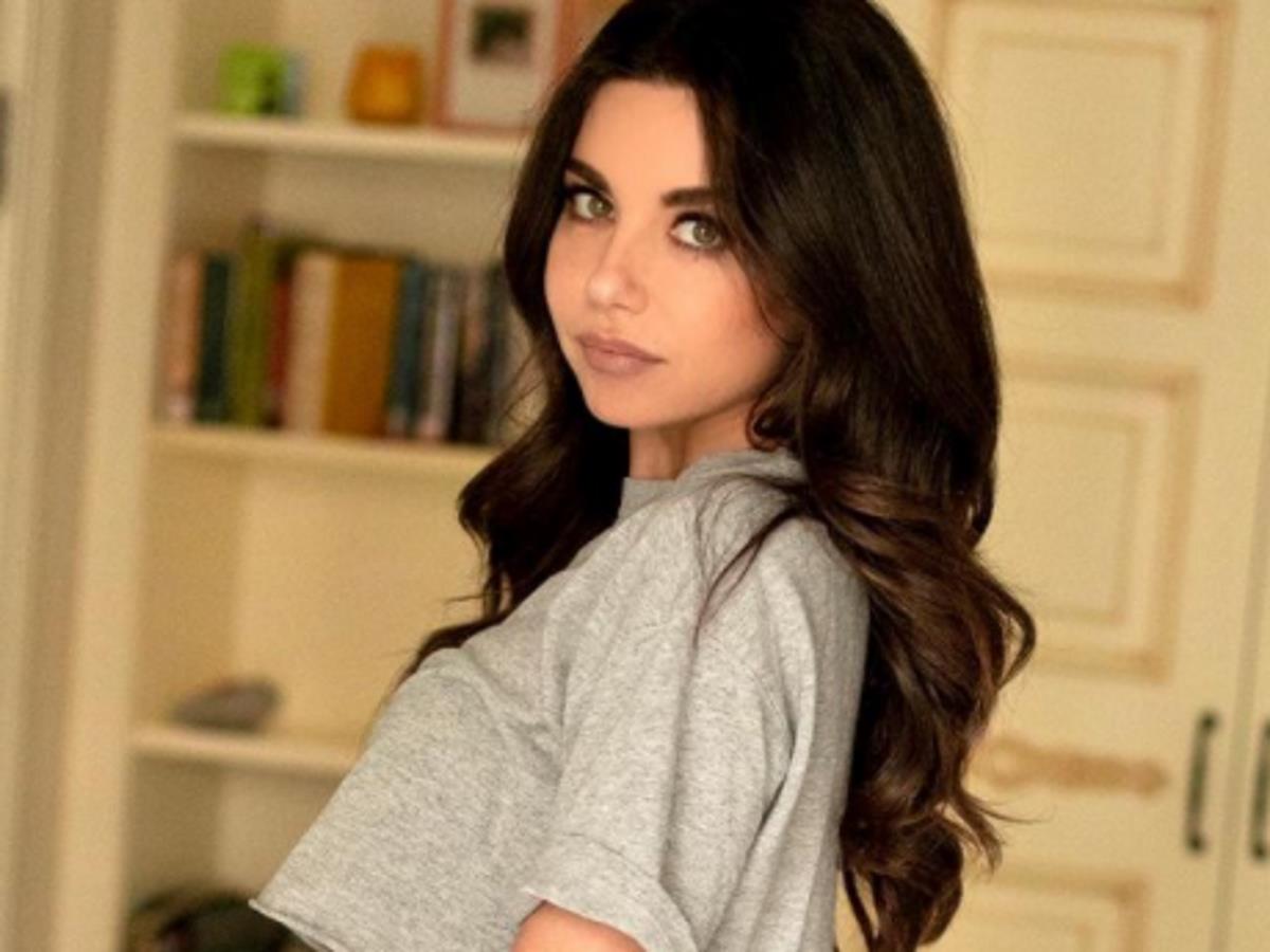 Певица Анна Плетнева Фото Певица Анна Плетнева Фото