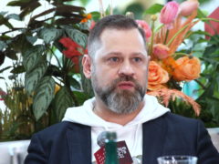 МУЗ-ТВ объявил имена ведущих «Премии МУЗ-ТВ 20/21»