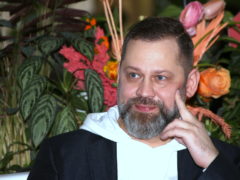 МУЗ-ТВ объявил имена ведущих «Премии МУЗ-ТВ 20/21»