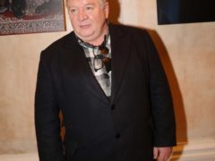 РОМАН МАДЯНОВ