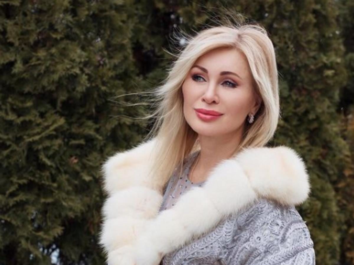вика цыганова на пляже