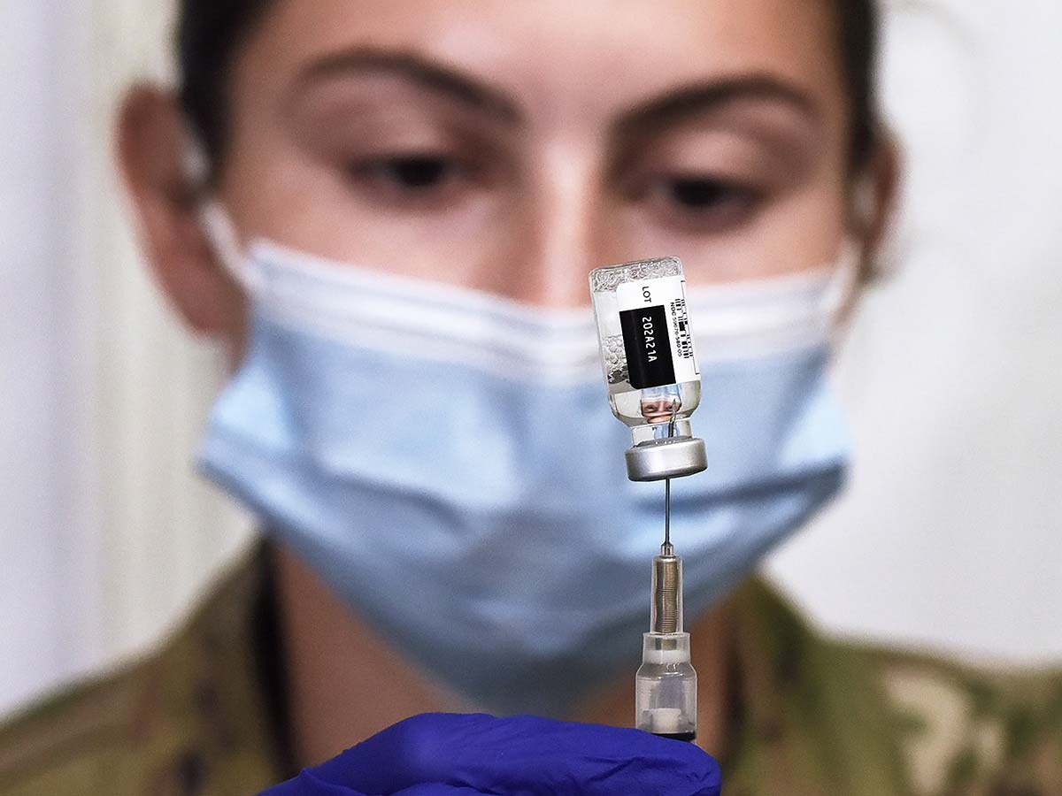 Новая вакцина вызывает тромбоз