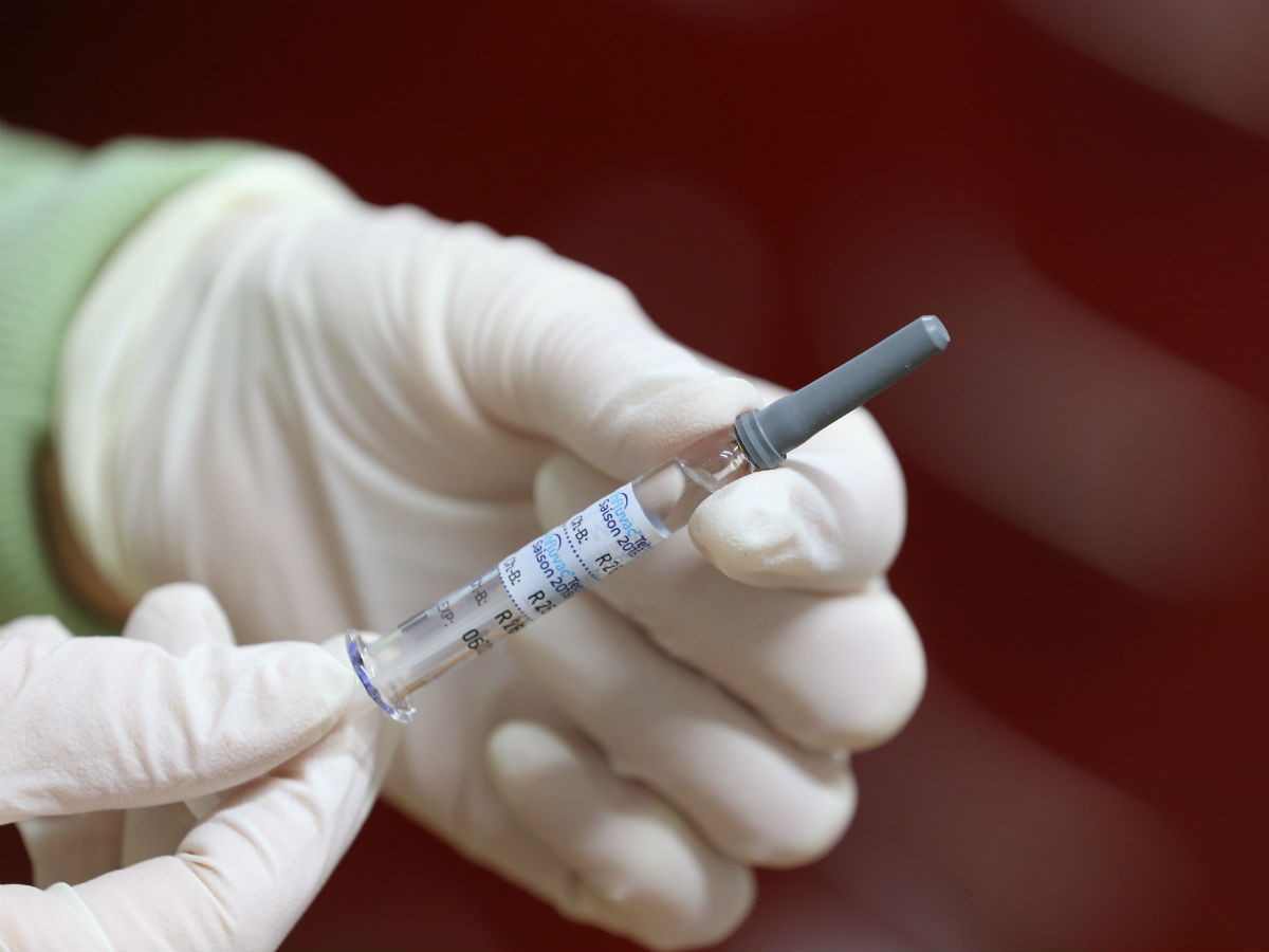 В России зафиксирован первый случай смерти после прививки от COVID-19