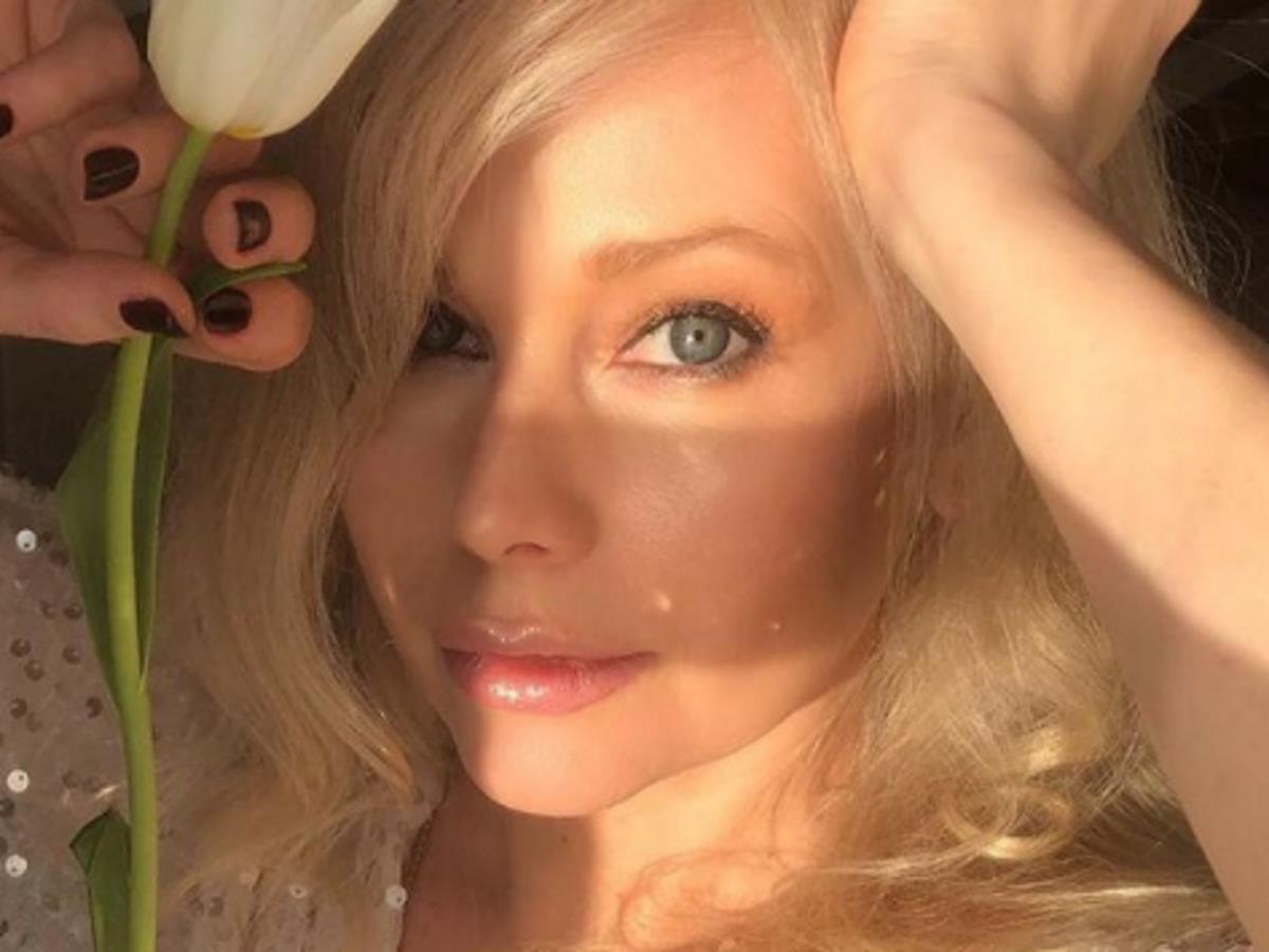 Елена Корикова