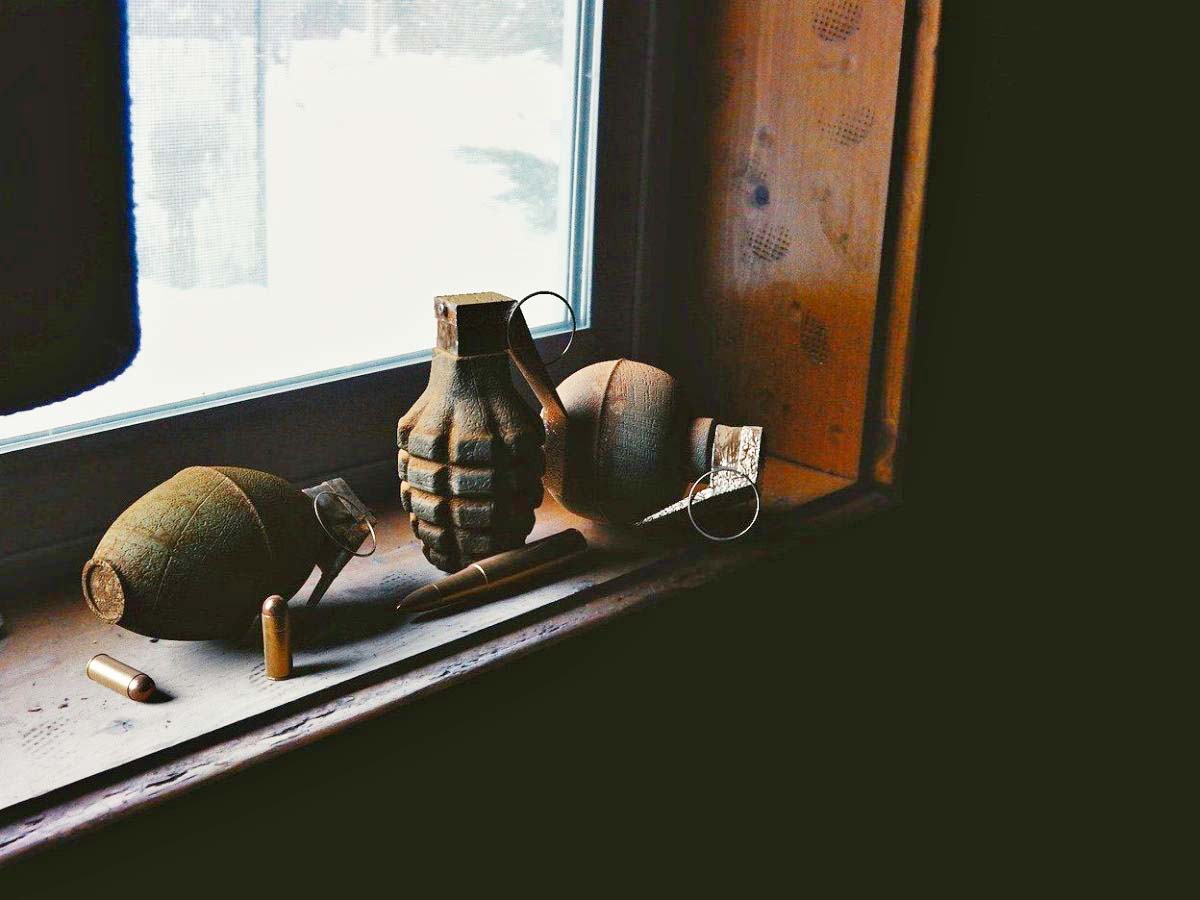 Охранник «заминировал» школу, чтобы получить премию