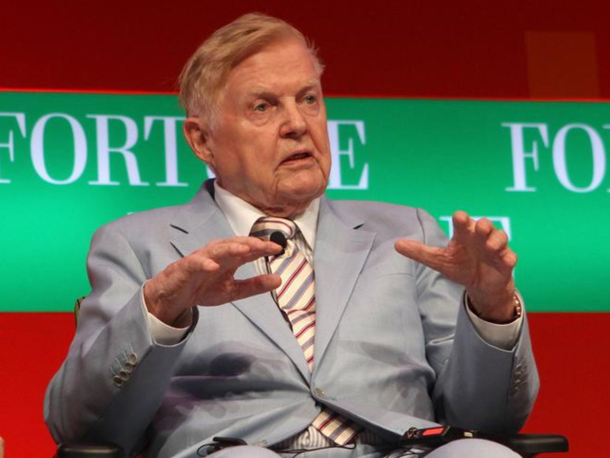 Роберт Манделл