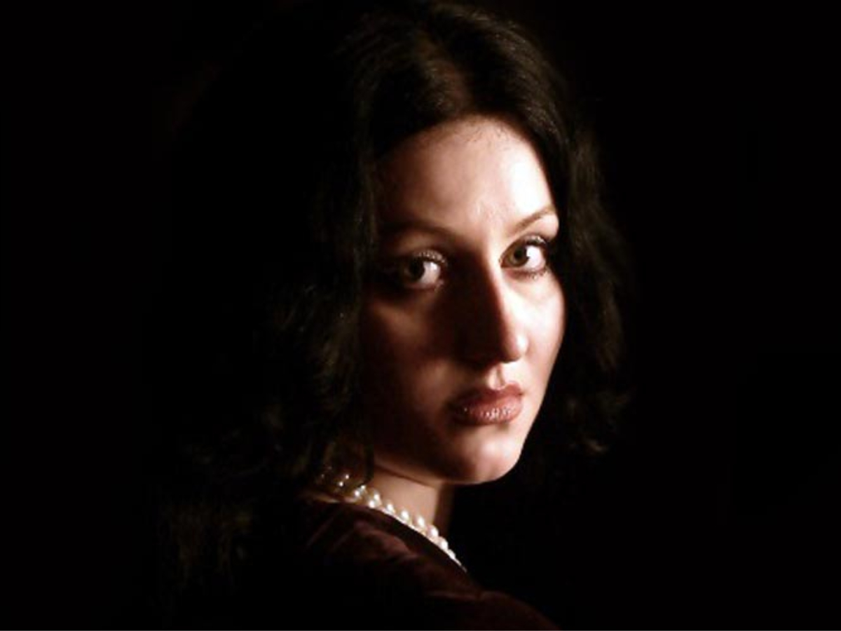 Белла Шпинер