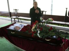 Александр Песков у гроба Михаила Плоткина