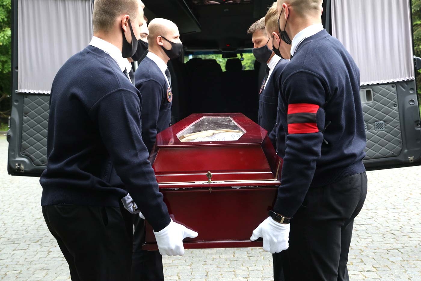 «Появились