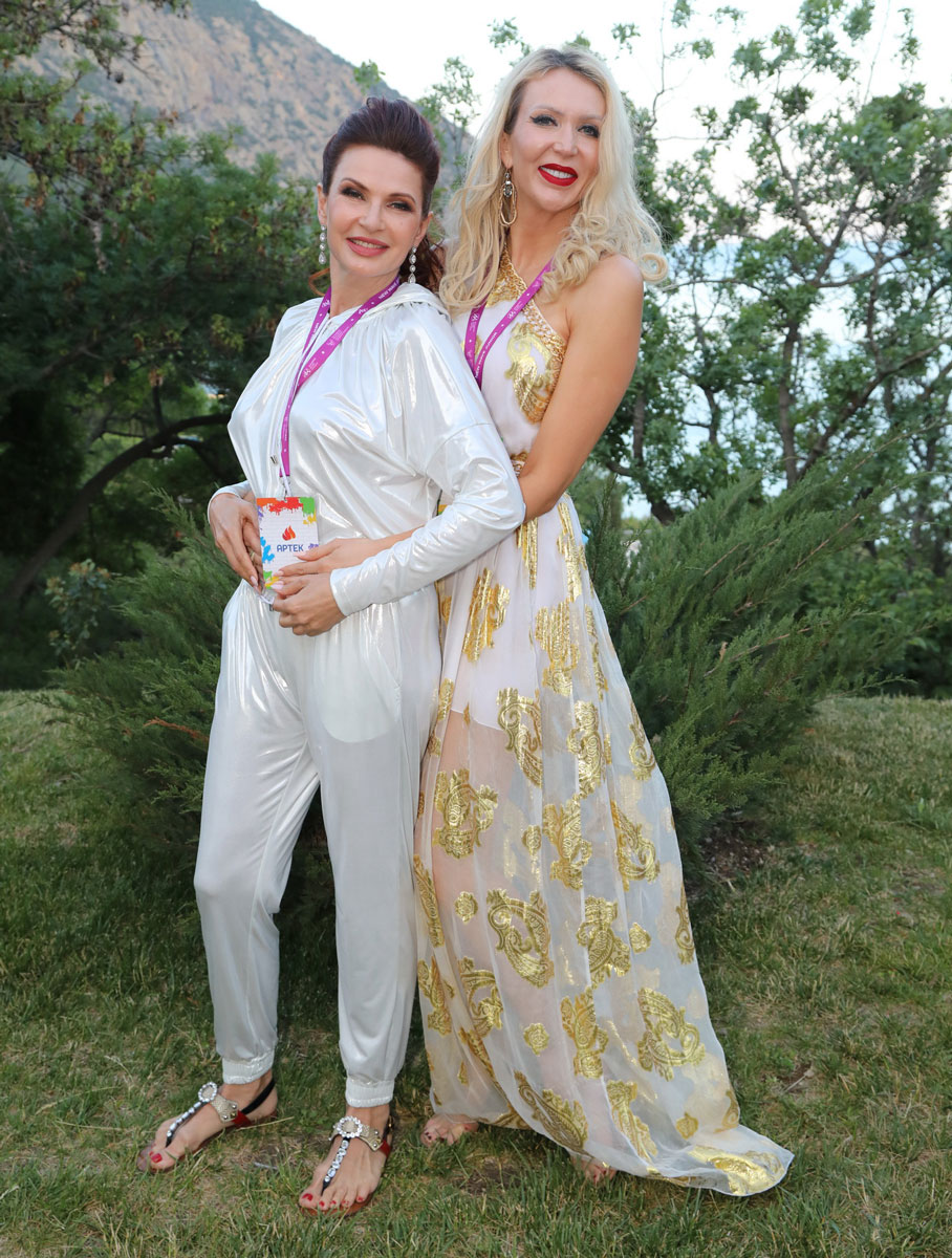 Эвелина-Бледанс-и-Евгения-Машко