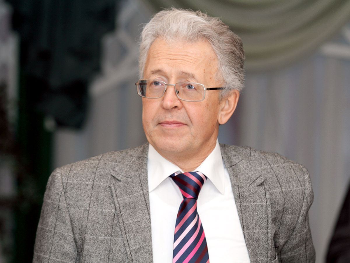 Валентин Катасонов