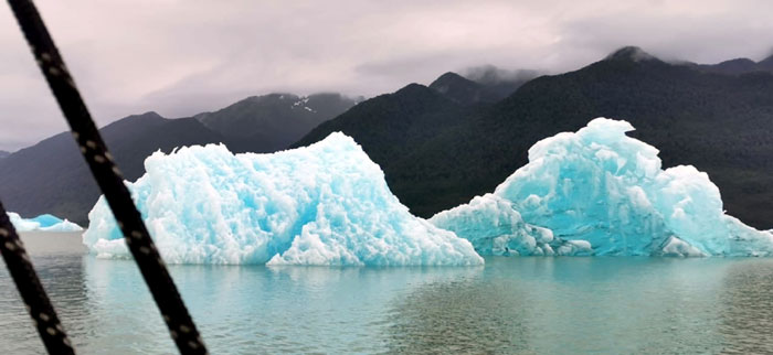 У берегов Патагонии можно почувствовать себя на «Титанике»