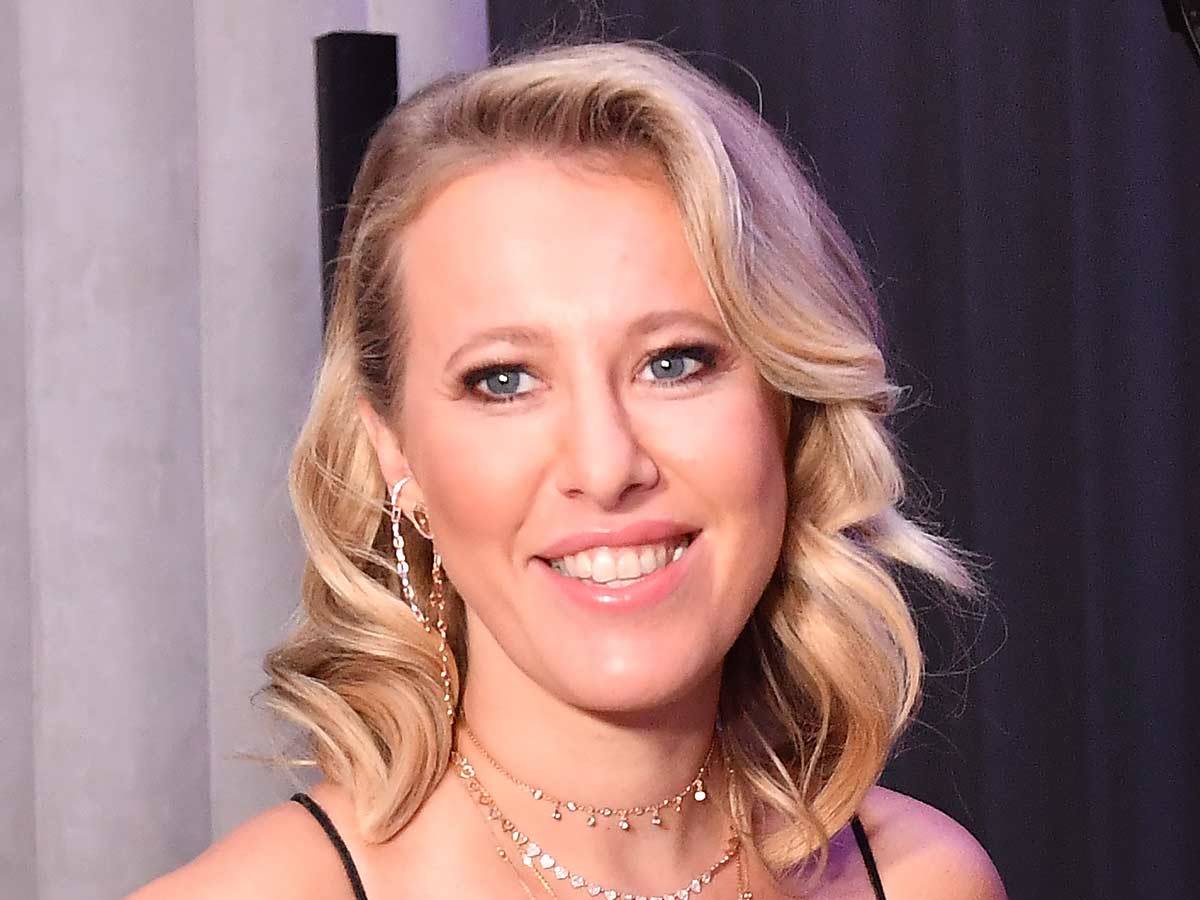 Ксения Собчак покинула Россию без Богомолова