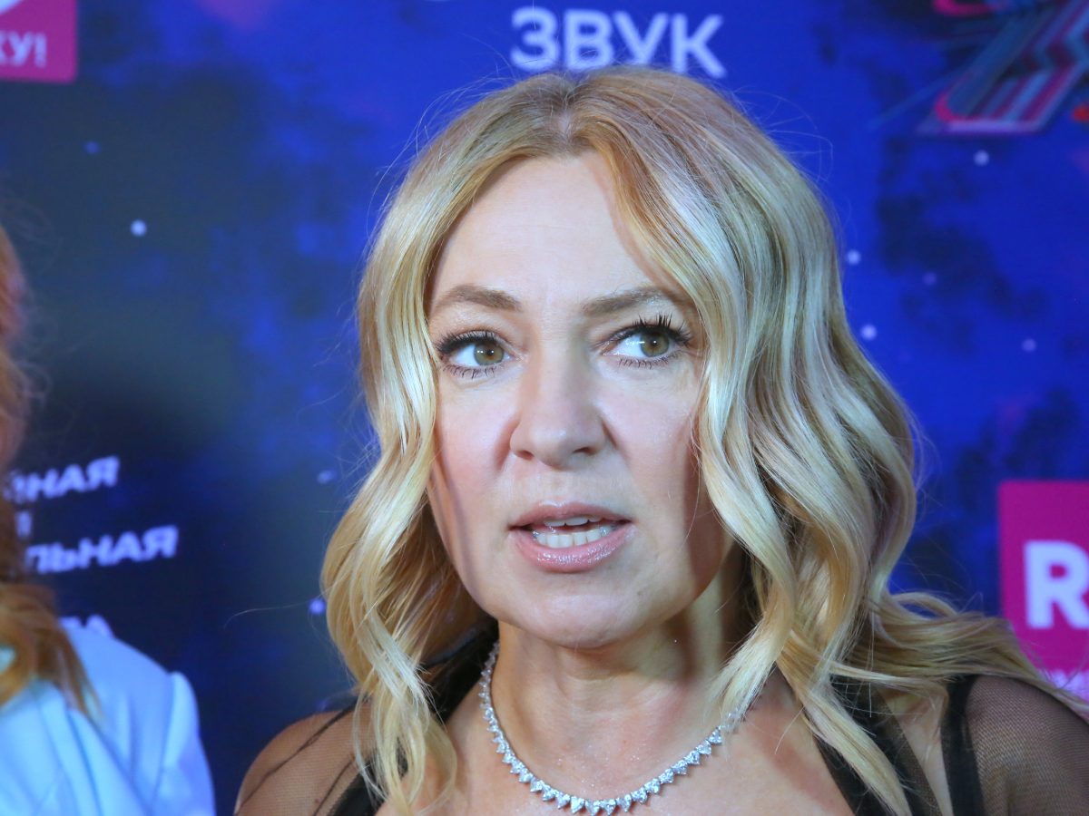 Яна Рудковская Рудковская похвасталась аппетитными дыньками