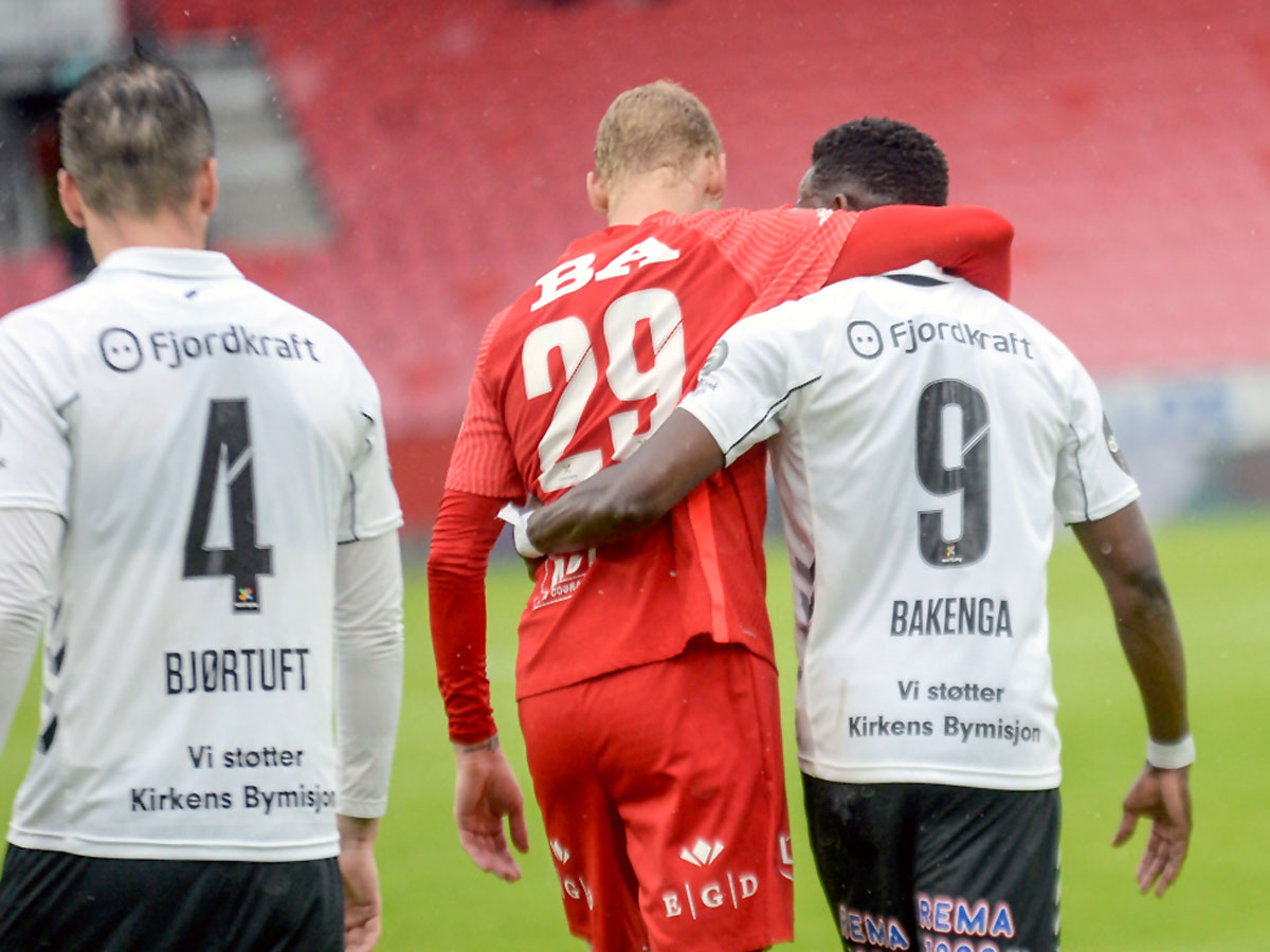 Игроки «Бранна» пользуются любовью не только девушек, но и соперников