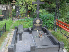 Могила Альберта Филозова. Фото: Дмитрий Лифанцев