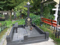 Могила Альберта Филозова. Фото: Дмитрий Лифанцев