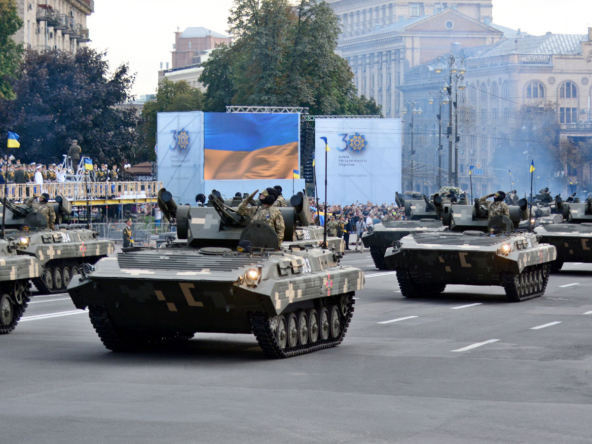 Военный парад в Киеве в честь 30-летия независимости показал отсутствие у страны собственных достижений