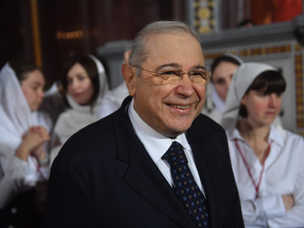 Евгений Петросян