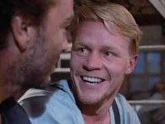 Фото: кадр из фильма «Бегущий по льду»