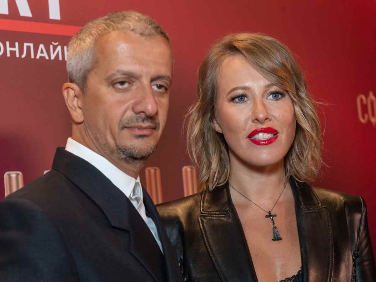 Ксения Собчак устроила БДСМ-вечеринку