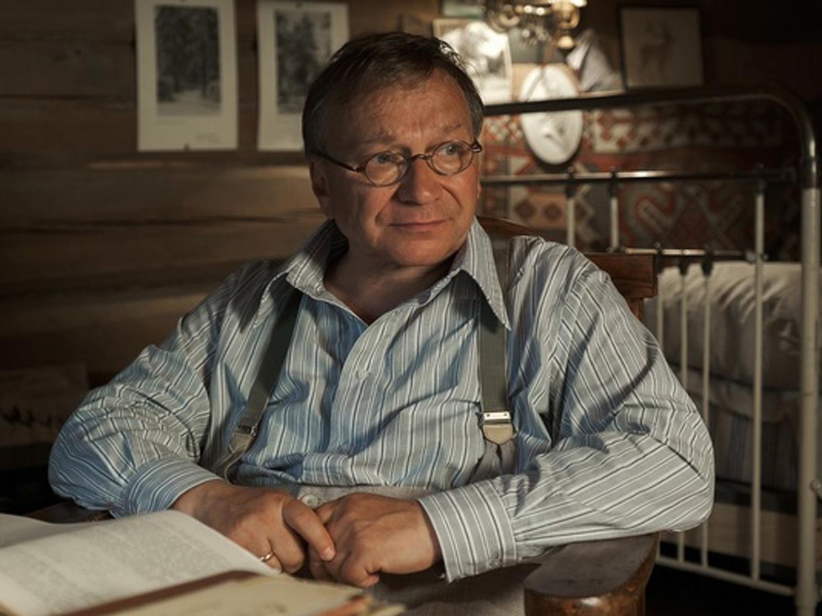 Игорь Угольников