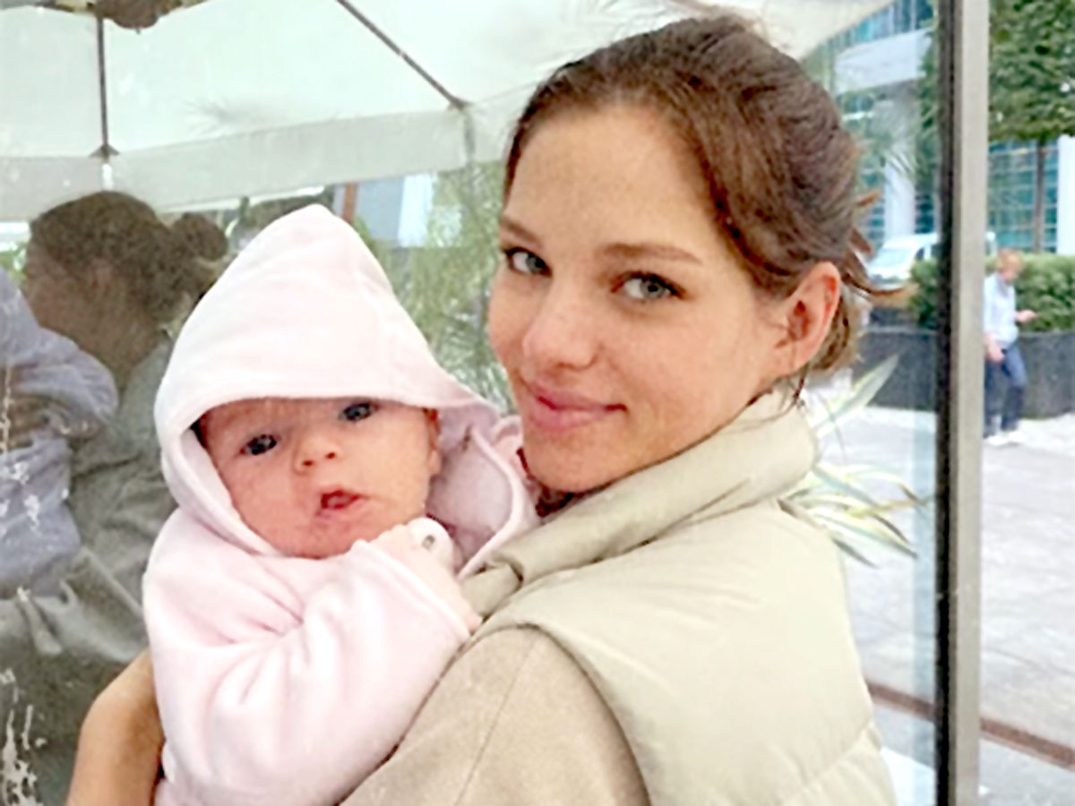 Алеся Кафельникова с дочкой