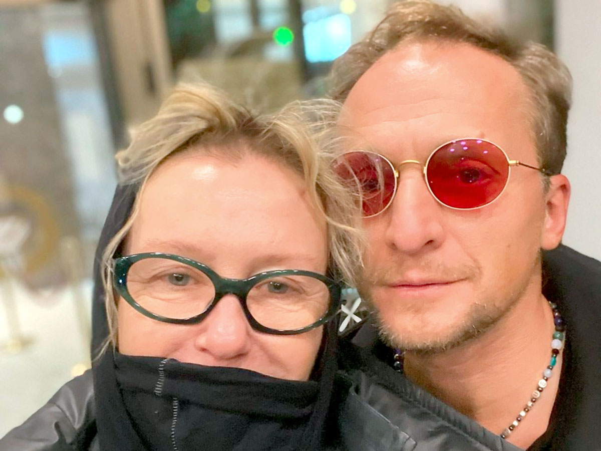 Ирина Юрьевна и Владимир Мишуков изящно исполнили совместный танец душ