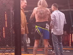 Отар оставлял удары Никиты почти без ответа. Фото Андрея Светлова