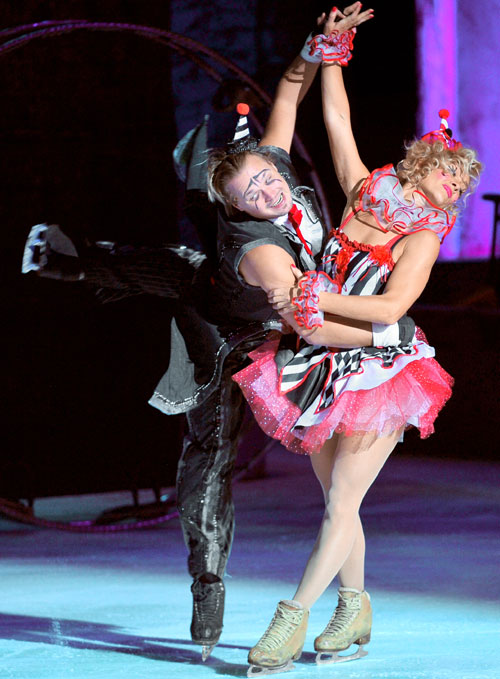 Максим и Албена в ледовом мюзикле Авербуха «Кармен»