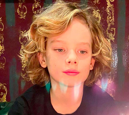 Ваня - копия матери