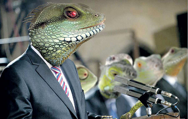 Члены «Независимой медицинской ассоциации» считают, что миром правят человекоподобные ящерицы, которые придумали коронавирус, чтобы потом травить людей прививками