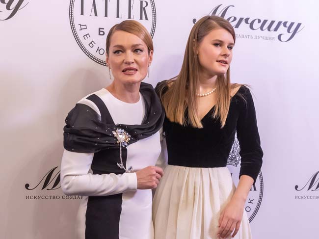 Виктория-Толстоганова-с-дочерью-Варварой