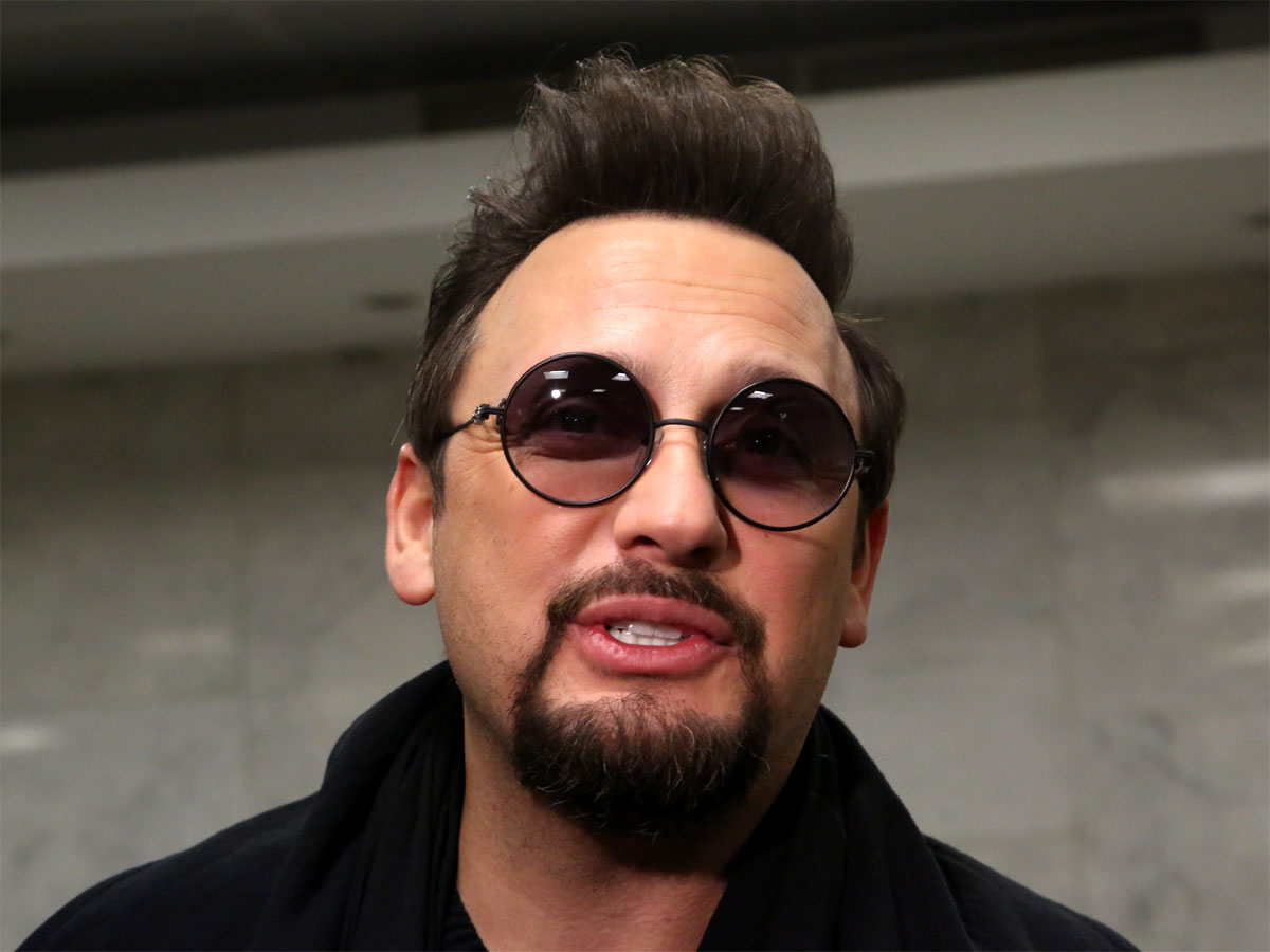 Стас Михайлов показал новую блондинку