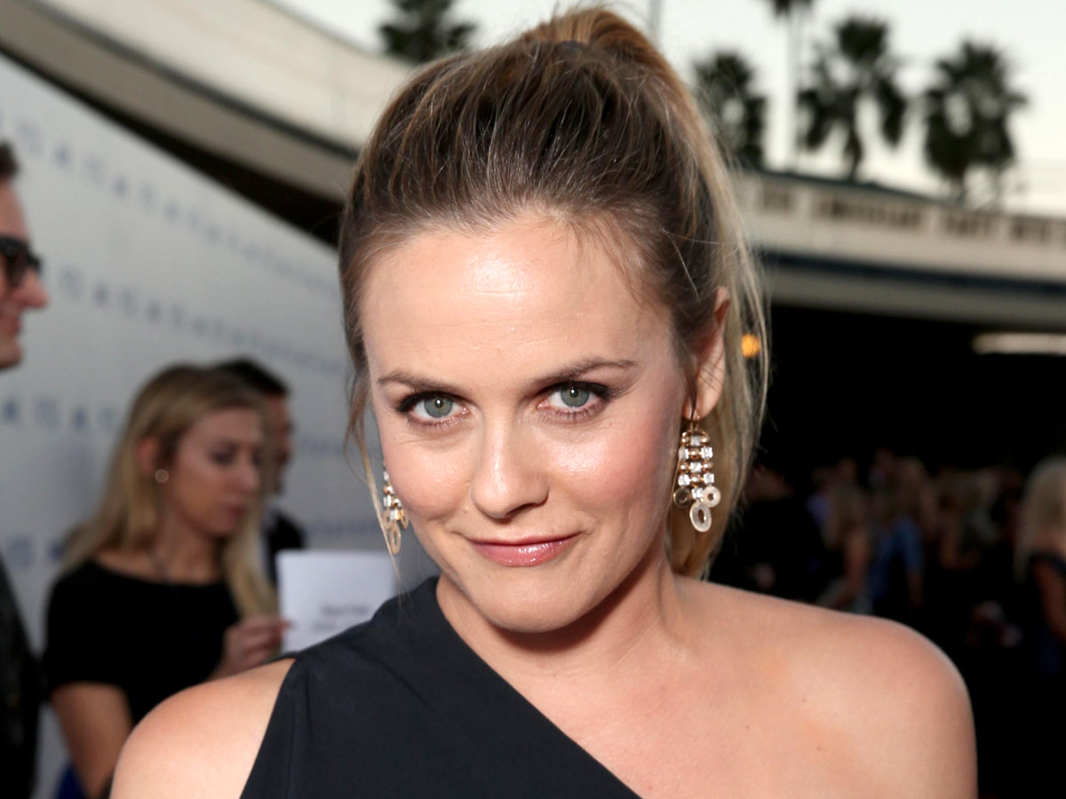 Алисия Сильверстоун