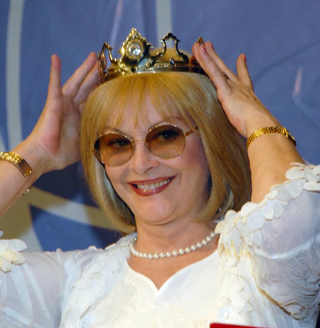 Мүше жас қаншық