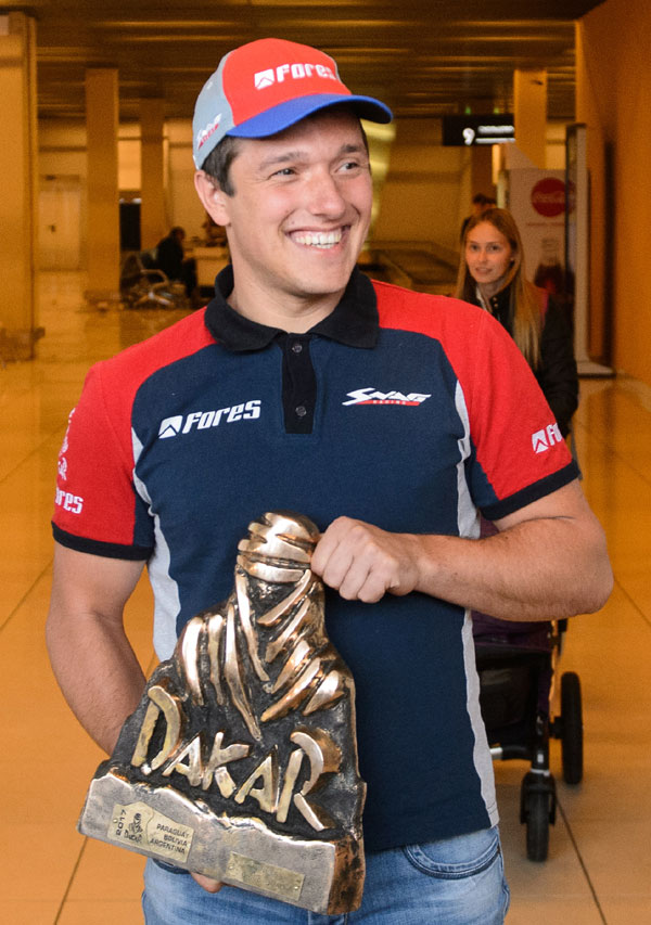 Карякин уже выигрывал ралли «Дакар», но теперь борьбу за новый кубок придется отложить до будущего года