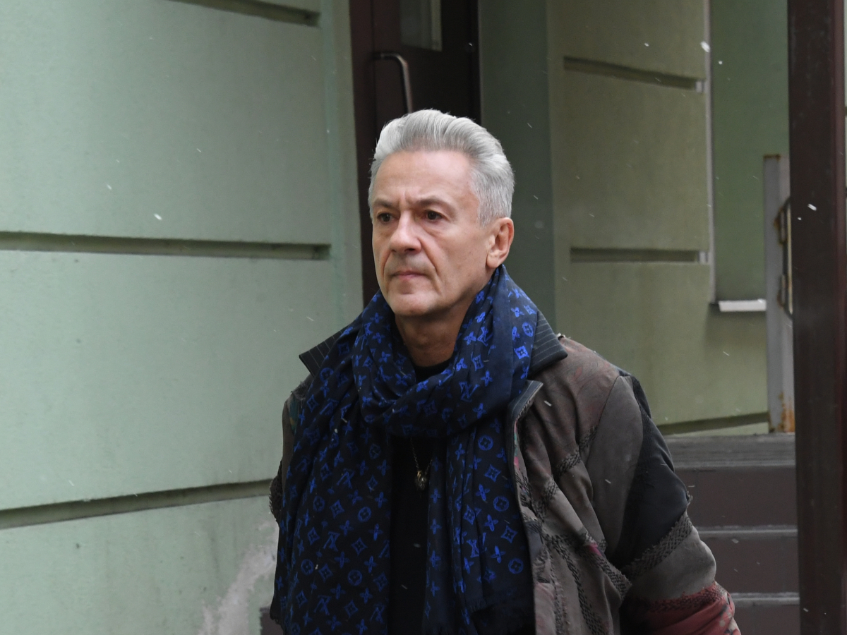 Олег Меньшиков 