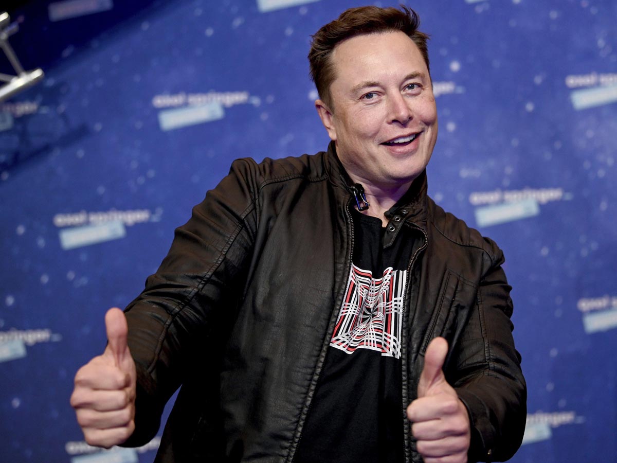 Илон Маск снова влюбился 