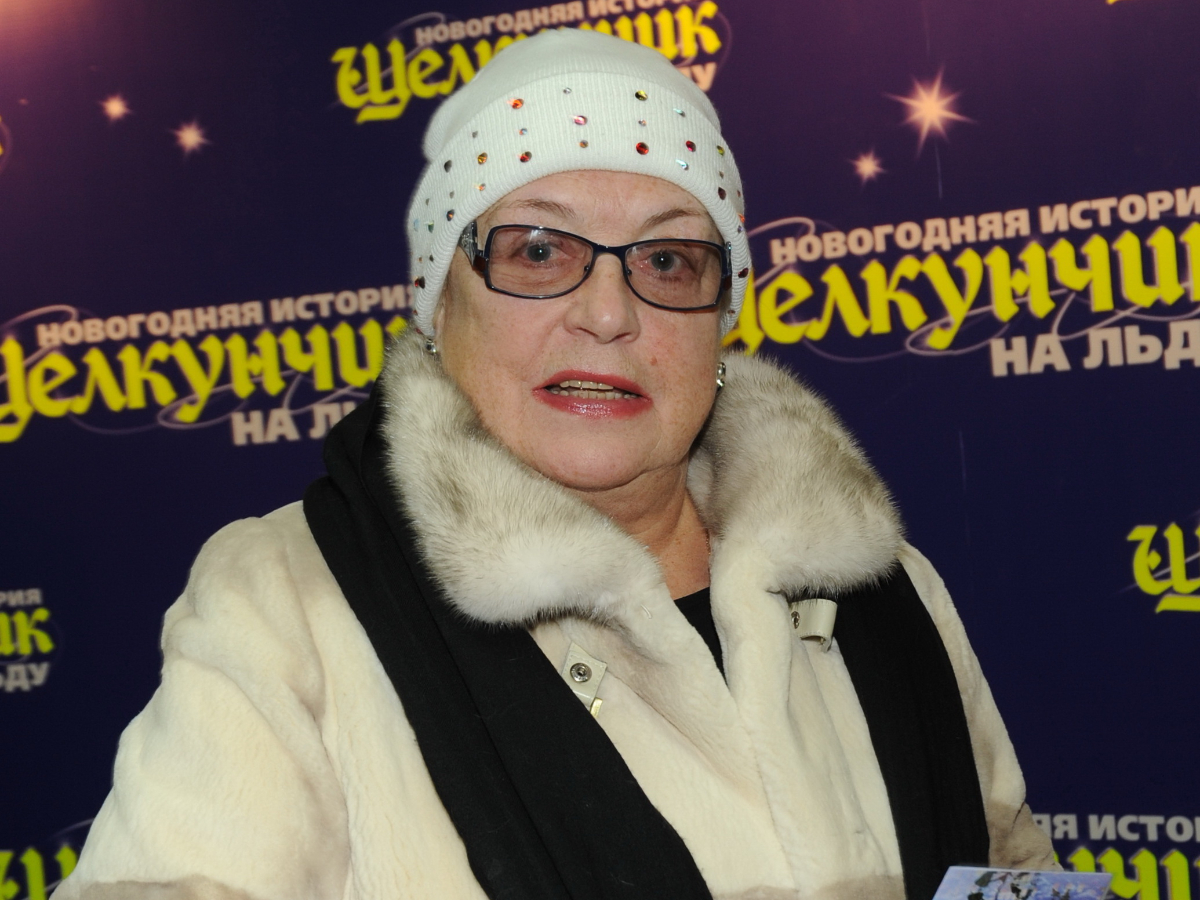 84-летнюю Лидию Федосееву-Шукшину отправляют в дом престарелых за тысячу километров от Москвы