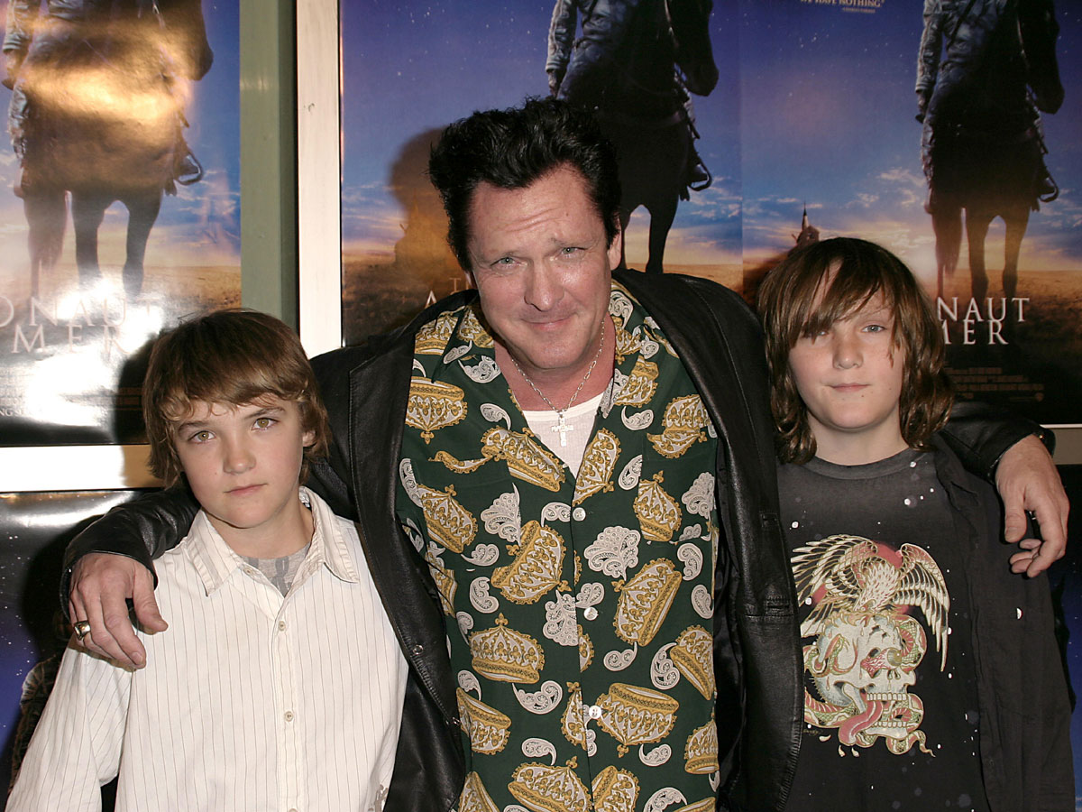 Майкл Мэдсен с сыновьями (Хадсон слева)