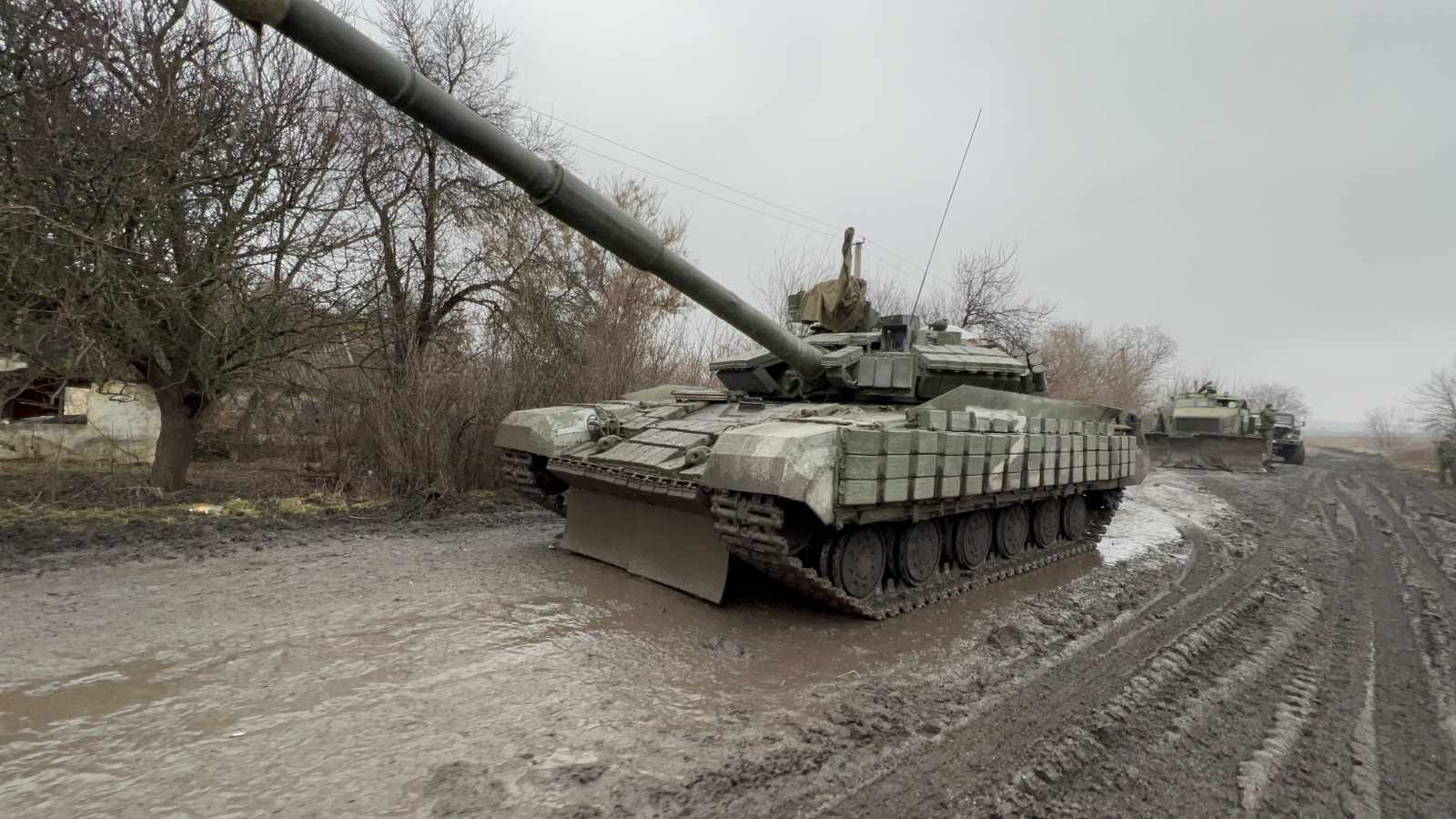 Танк во время спецоперации в Донбассе
